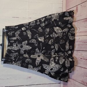 Black & White Daisy Skirt - Bohemian Coastal Cowgirl Beach looks